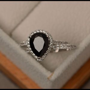 Natural black spinel halo wedding ring set